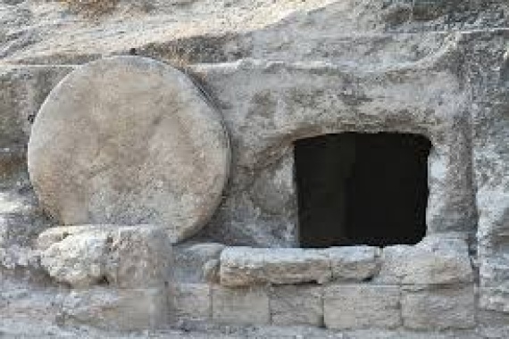 27.03.2016 – Pasqua di Resurrezione – Notte: La vittoria dell’umanità oltre quella di Dio!