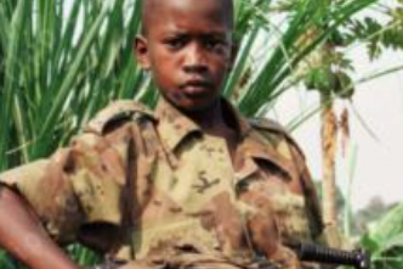 La storia di Joseph, per cinque anni bambino-soldato in Sierra Leone. Oggi studente universitario con il sogno di insegnare